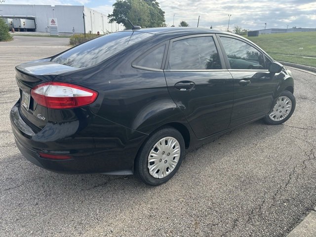 2016 Ford Fiesta S photo 3