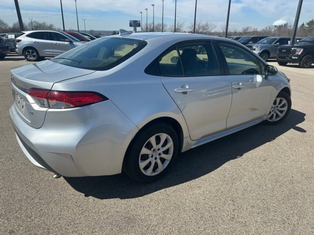 Used 2020 Toyota Corolla LE Sedan