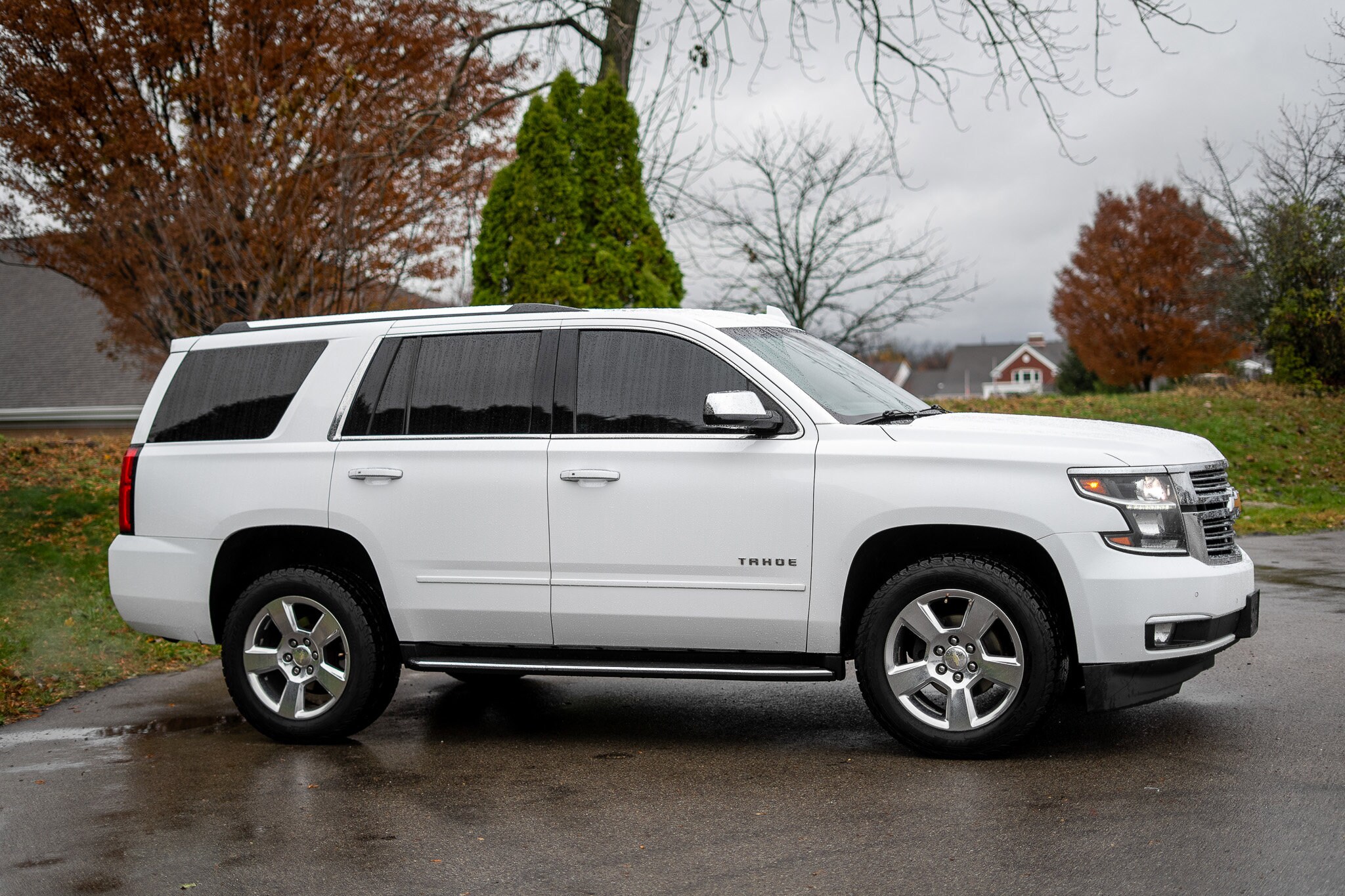 2020 Chevrolet Tahoe Premier photo 3