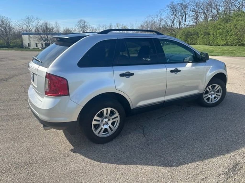 Used 2011 Ford Edge SE SUV