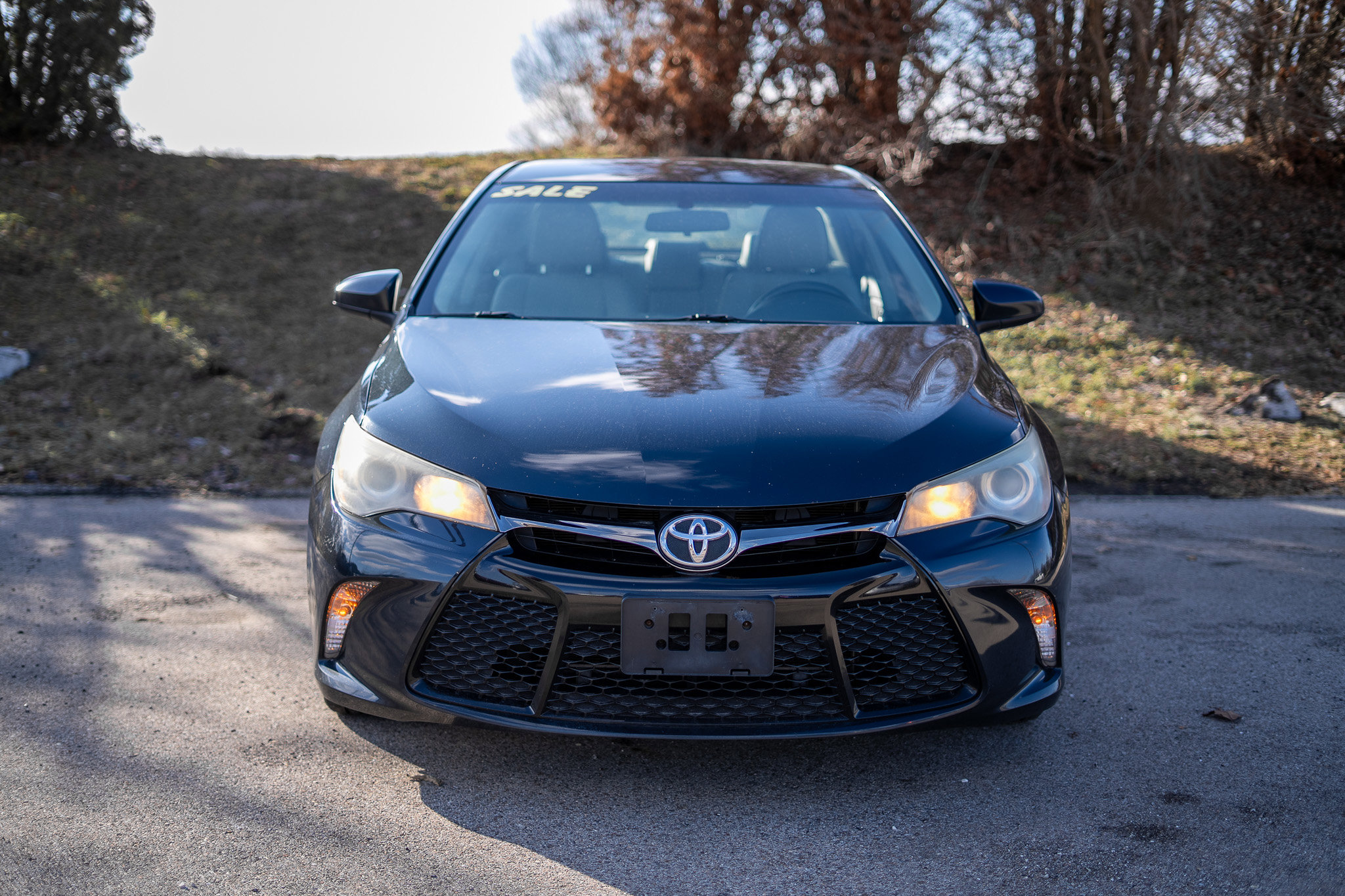 Used 2015 Toyota Camry SE with VIN 4T1BF1FK4FU010646 for sale in Miamisburg, OH