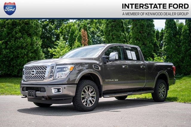 2016 Nissan Titan XD Platinum Reserve Crew Cab 4x4 SWB's photo