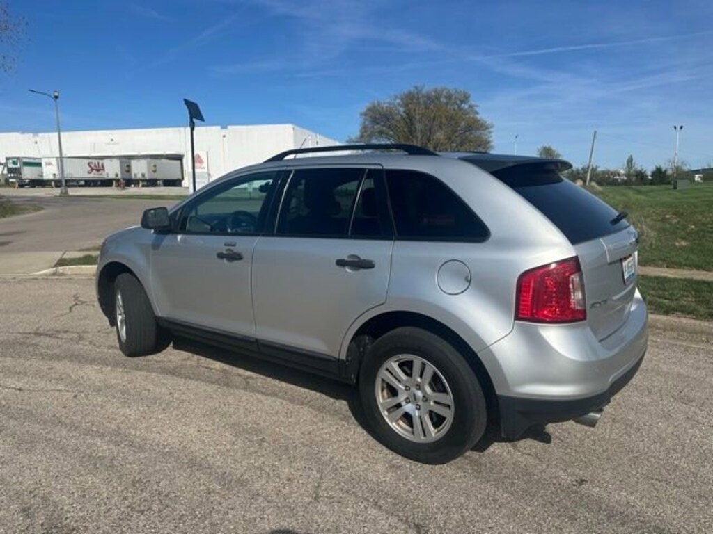 Used 2011 Ford Edge SE SUV