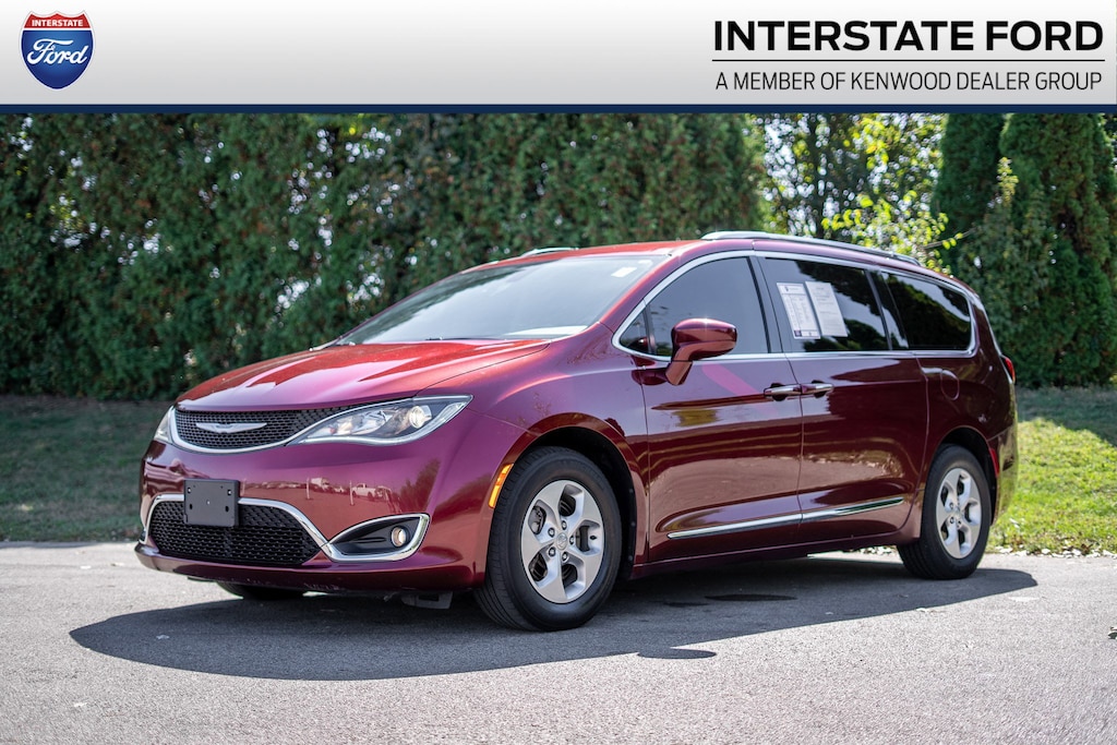 Used 2017 Chrysler Pacifica Touring-L Plus Van