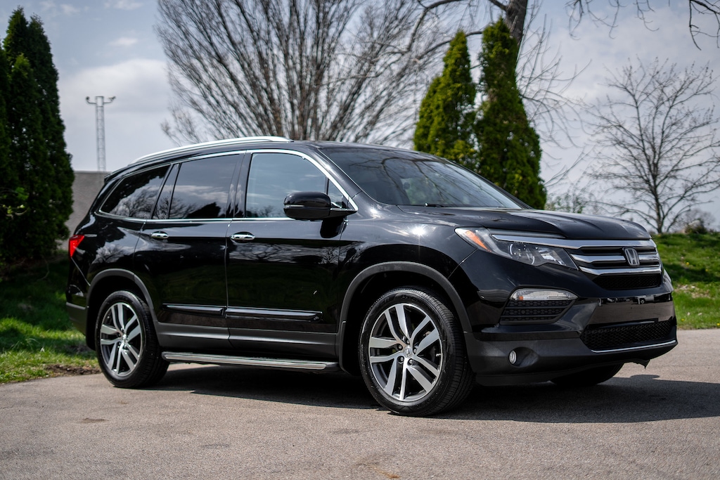 Used 2018 Honda Pilot Elite AWD SUV