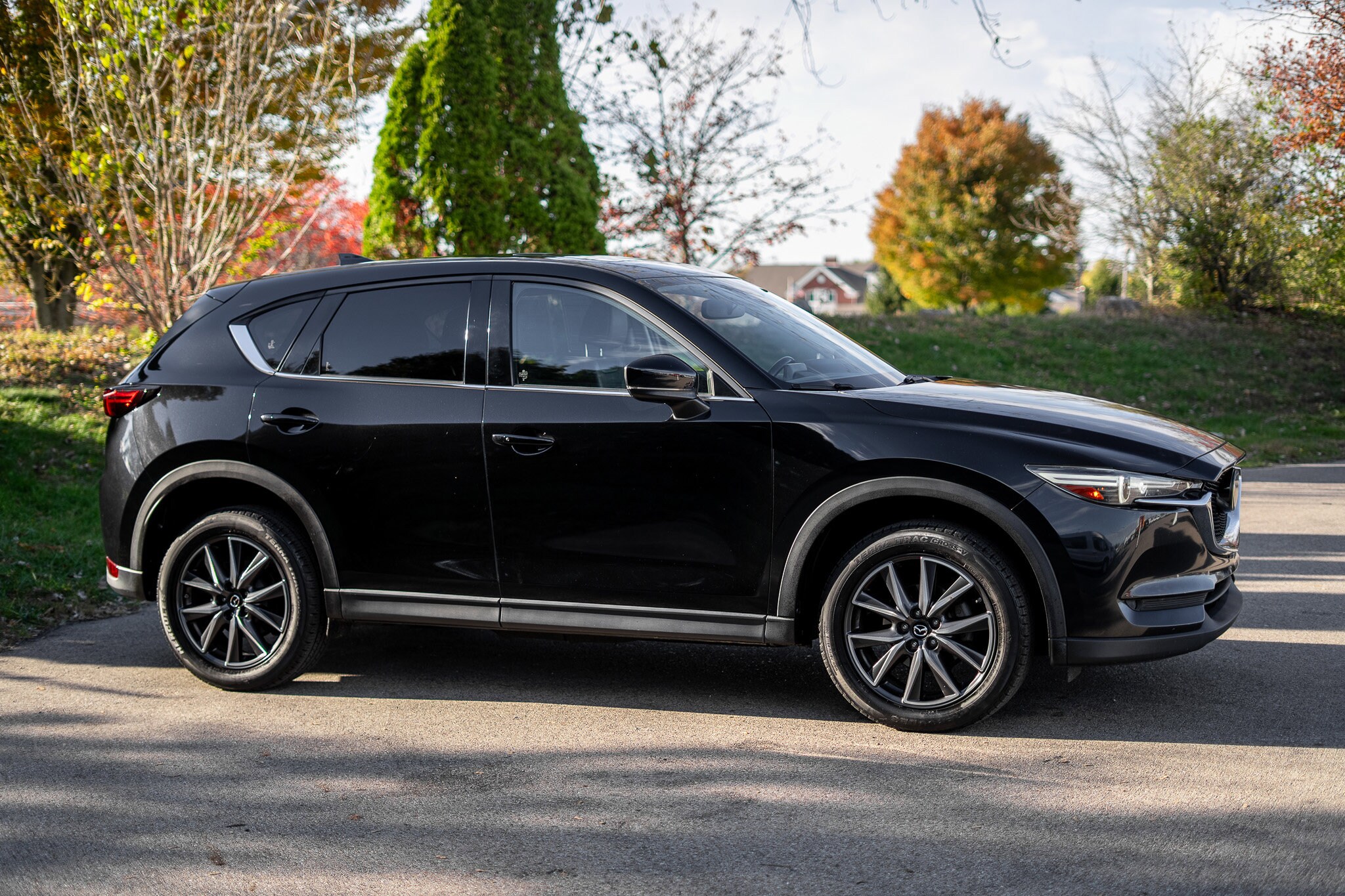 2017 Mazda CX-5 Grand Touring photo 4