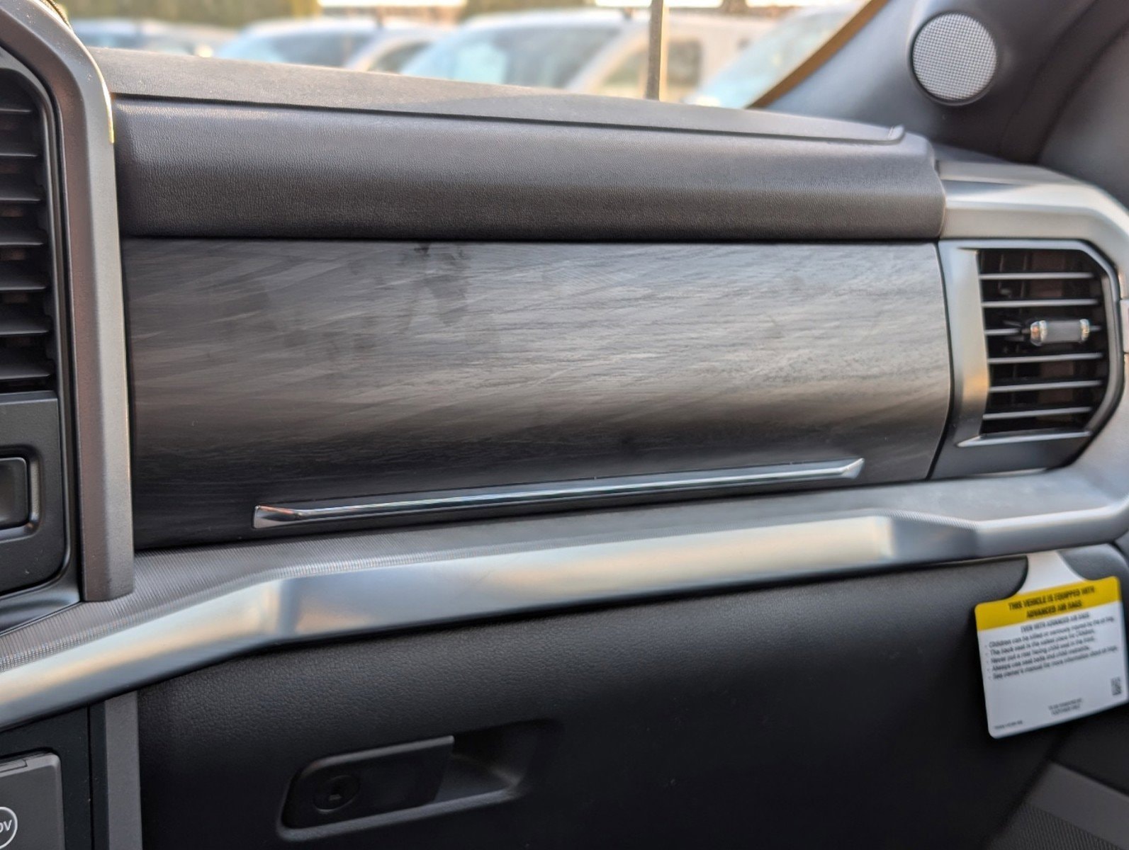 2025 Ford F-150 Lariat - Photo 14