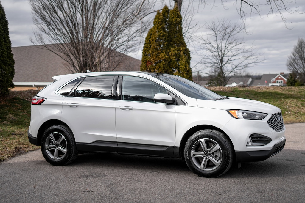 Used 2024 Ford Edge SUV