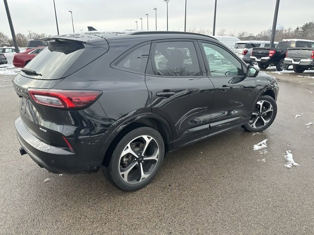 2023 Ford Escape ST-Line Select photo 3