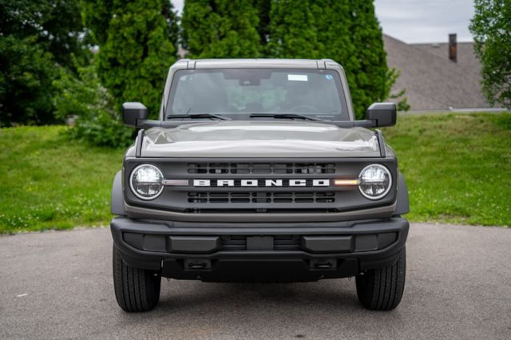 New 2026 Ford Bronco Base SUV