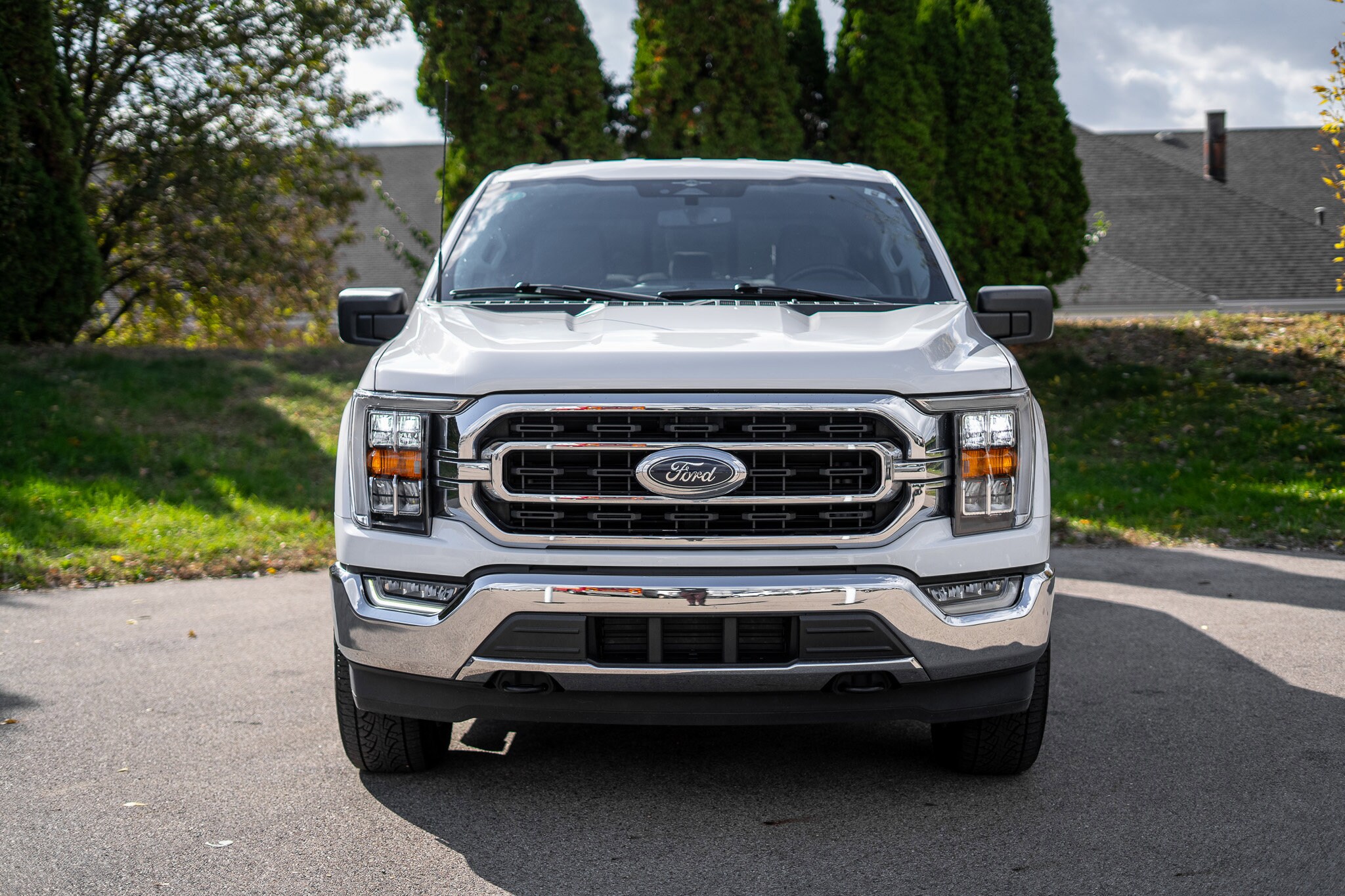 2023 Ford F-150 XLT photo 2