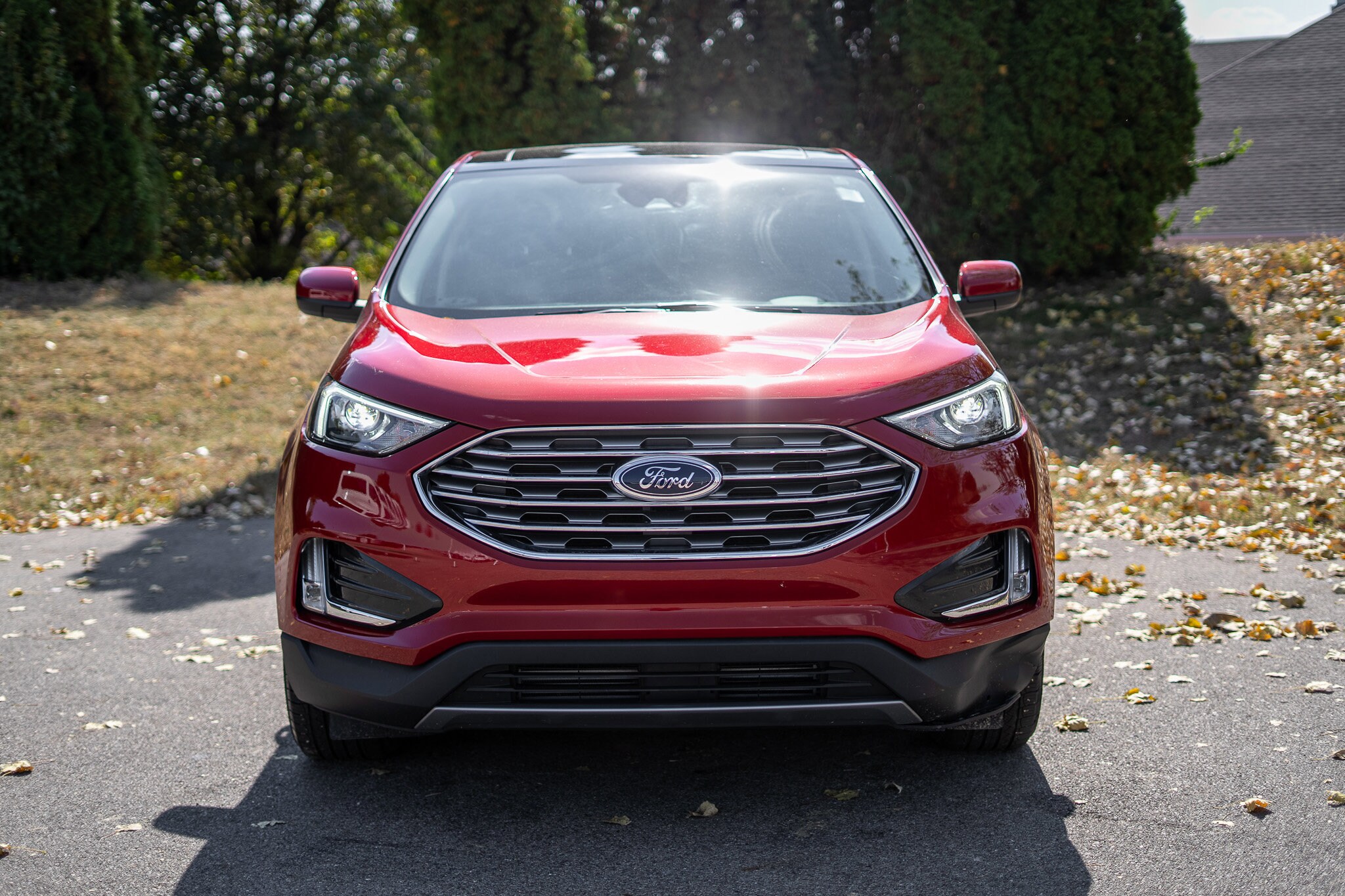 2022 Ford Edge SEL photo 2