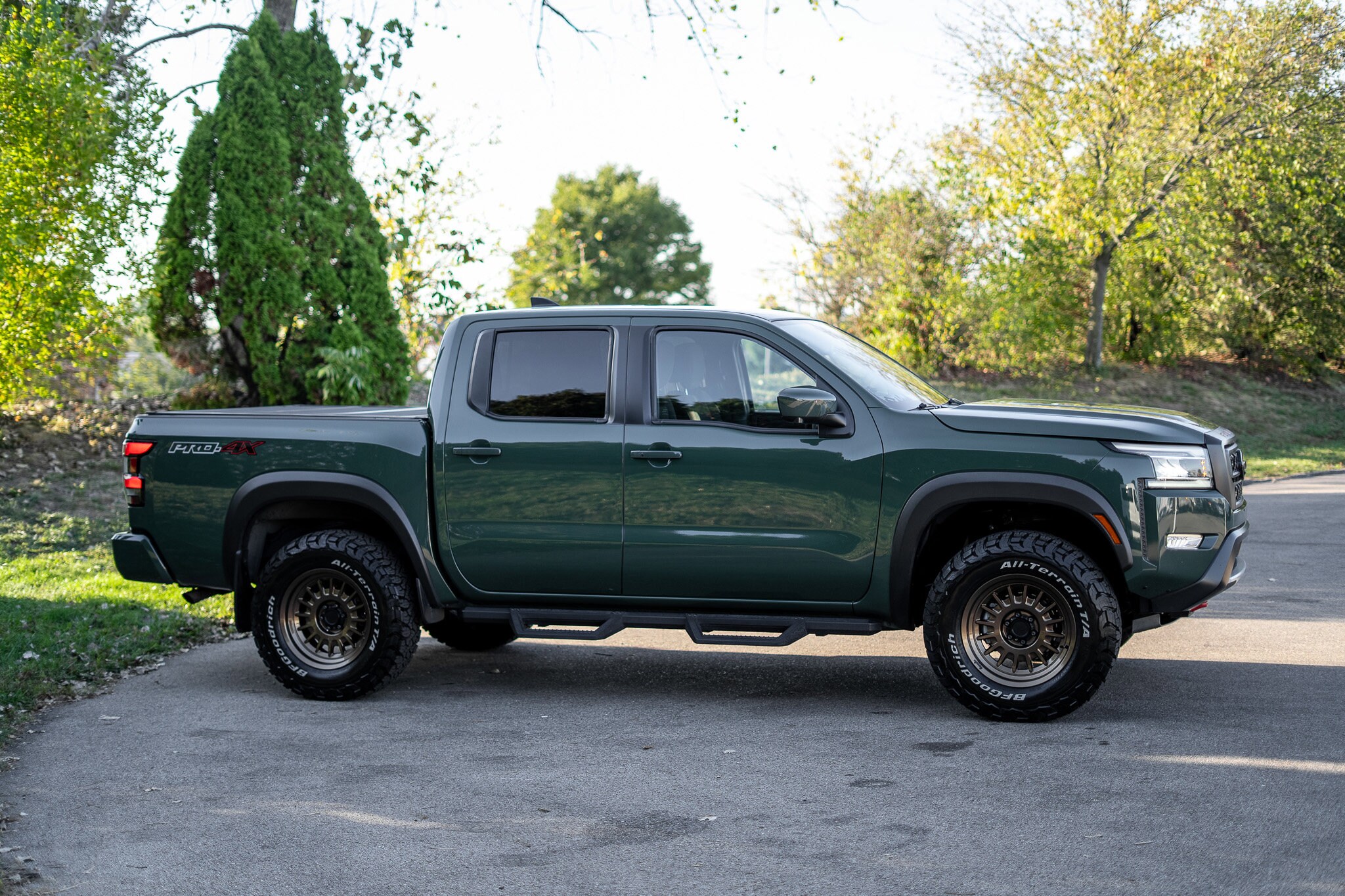 2022 Nissan Frontier PRO-4X photo 4