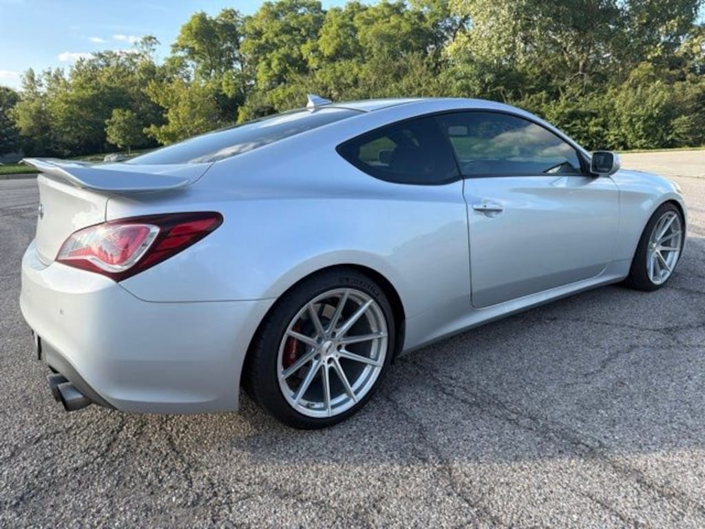 Used 2016 Hyundai Genesis Coupe 3.8 Coupe