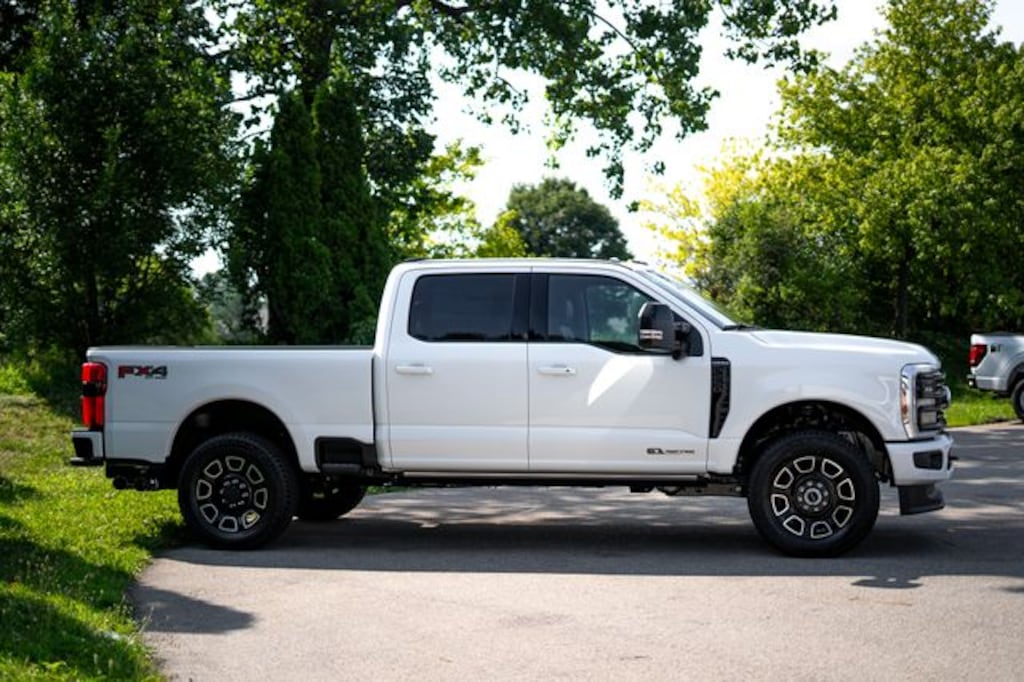 New 2026 Ford F-250SD Platinum Truck Crew Cab