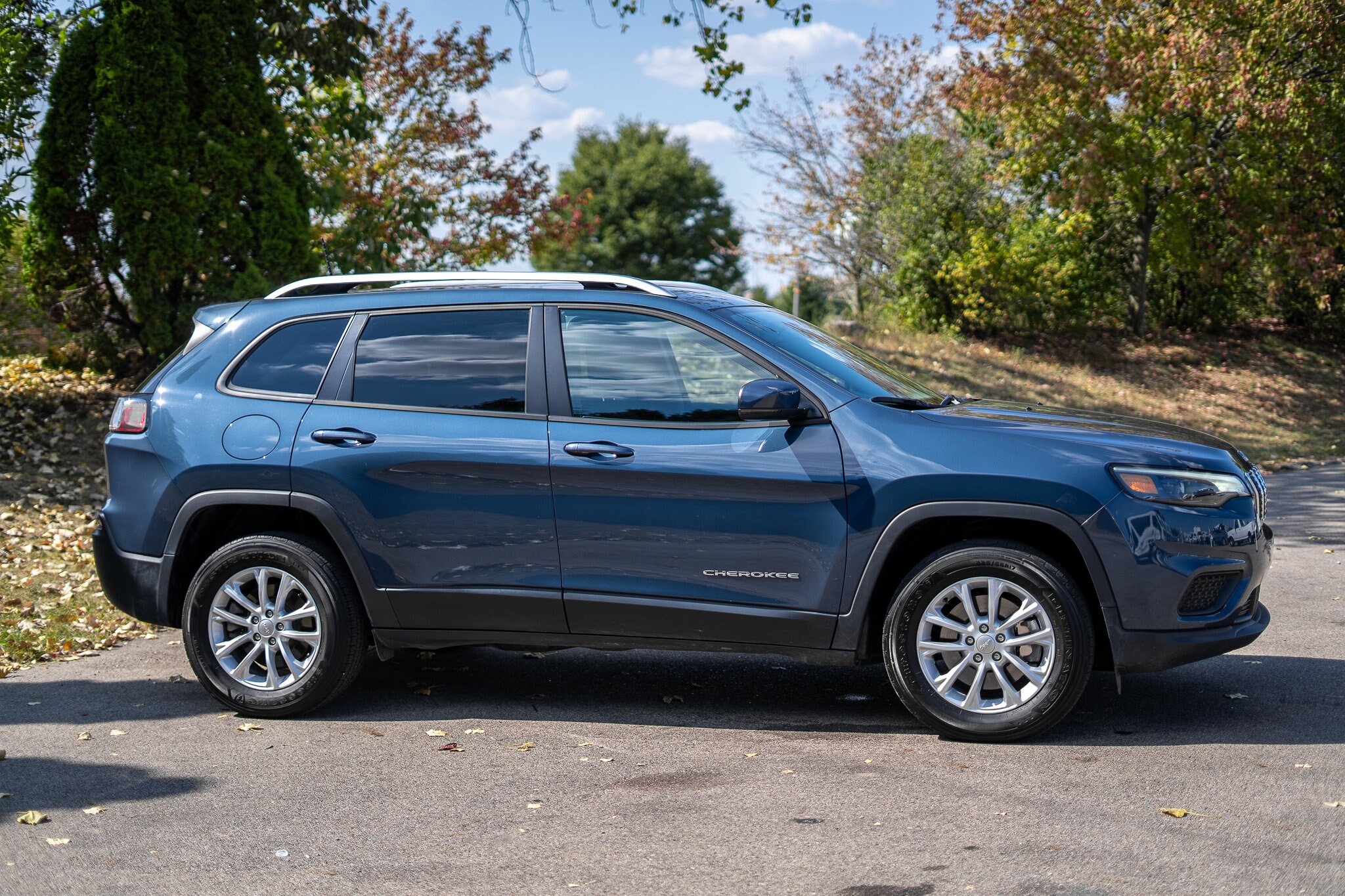 2020 Jeep Cherokee Latitude photo 3