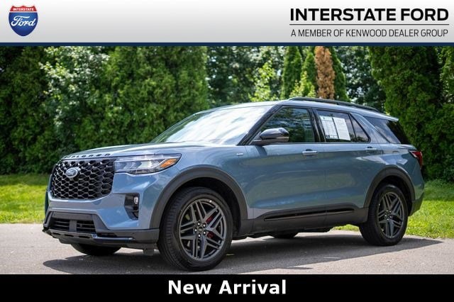 2025 Ford Explorer ST-LINE 4WD (PL535)'s photo
