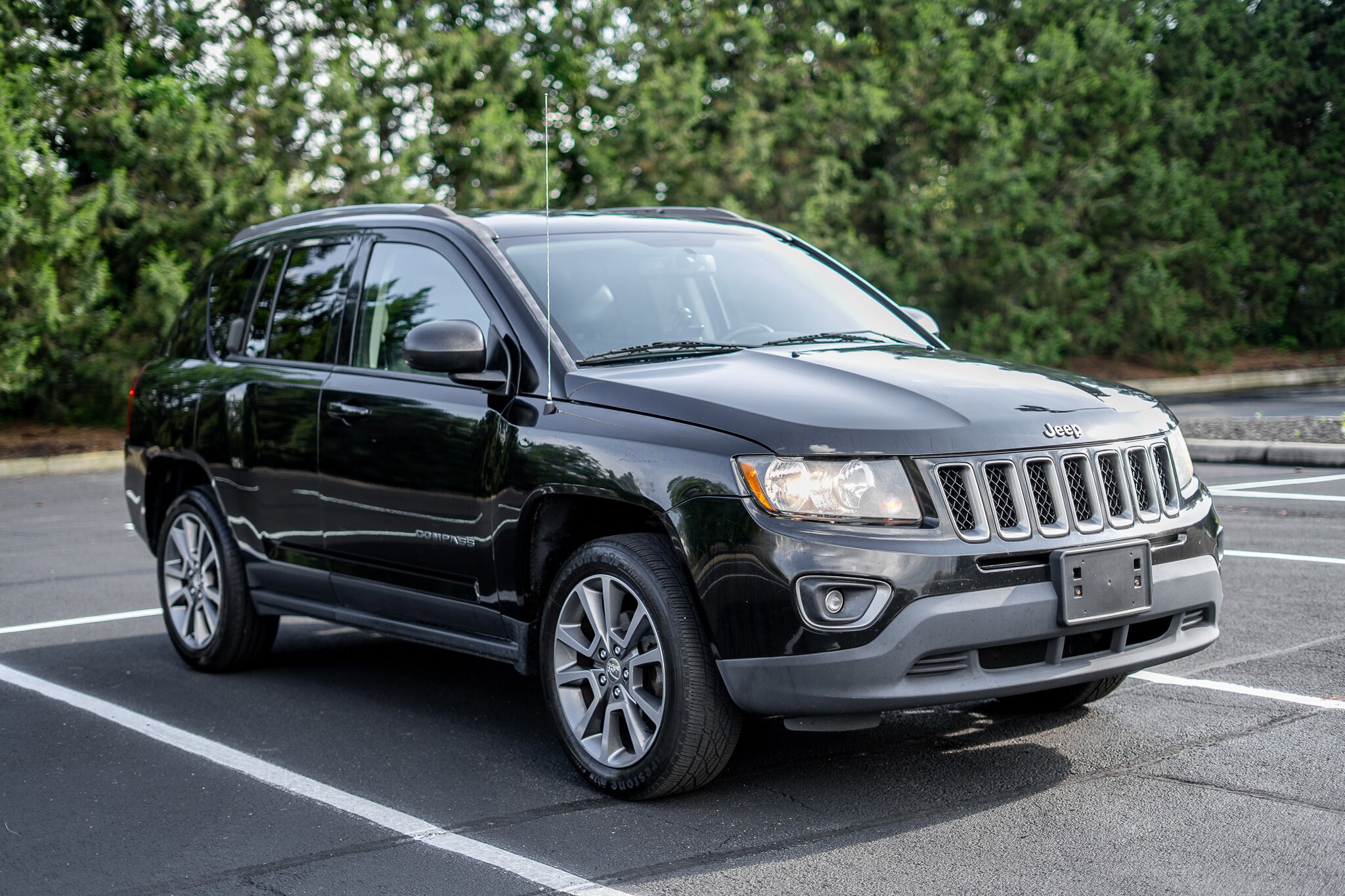 2016 Jeep Compass Sport photo 3