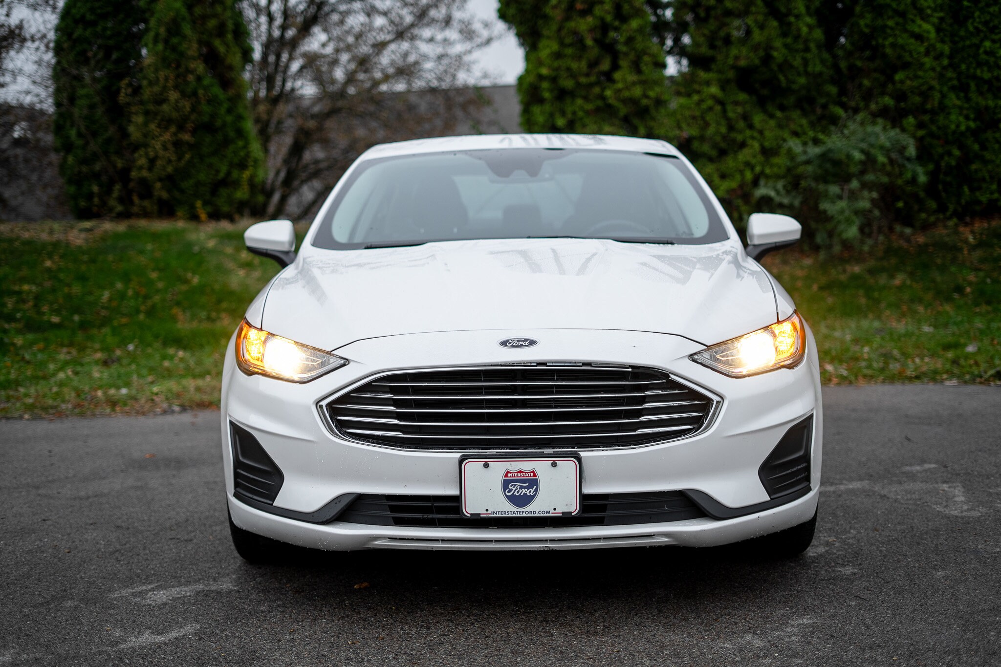 2019 Ford Fusion SE photo 2