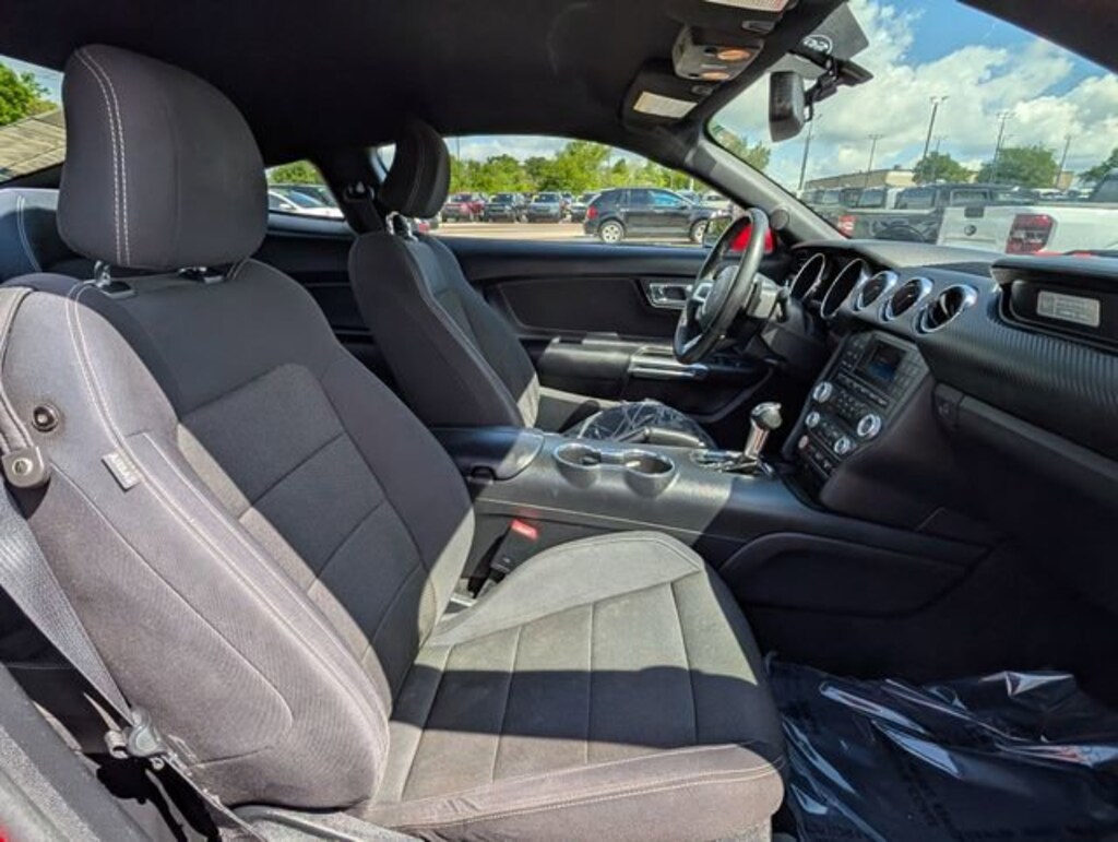 Used 2015 Ford Mustang V6 Coupe