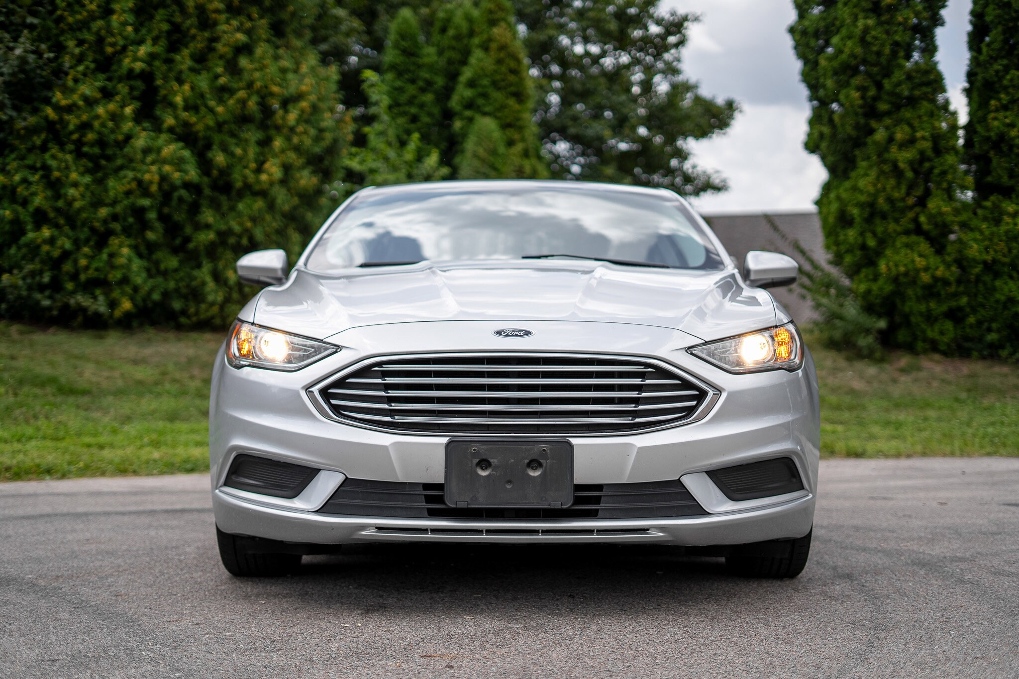 2017 Ford Fusion S photo 2