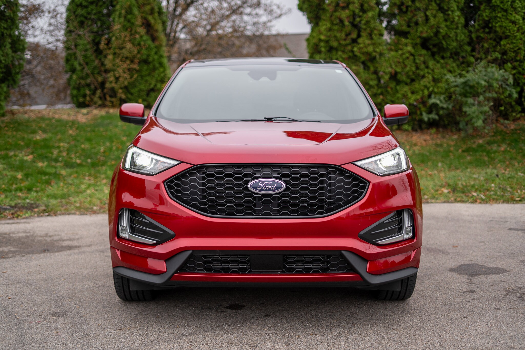 2024 Ford Edge ST photo 2