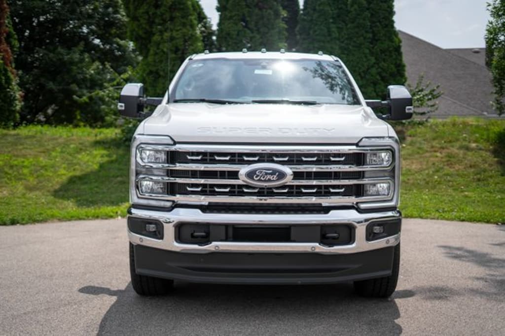 New 2026 Ford F-250SD Lariat Truck Crew Cab