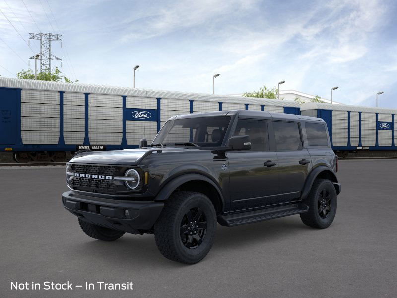 2025 Ford Bronco Outer Banks photo 2