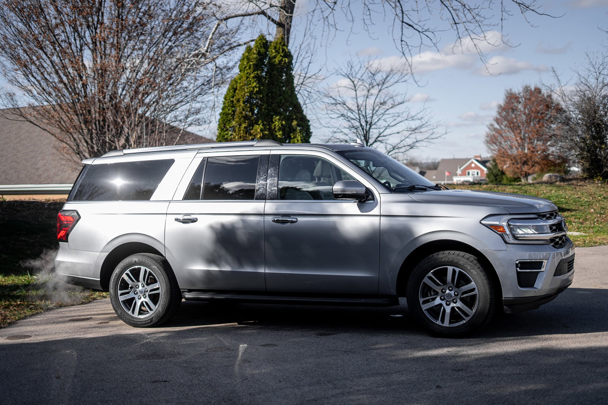 2024 Ford Expedition MAX Limited photo 4