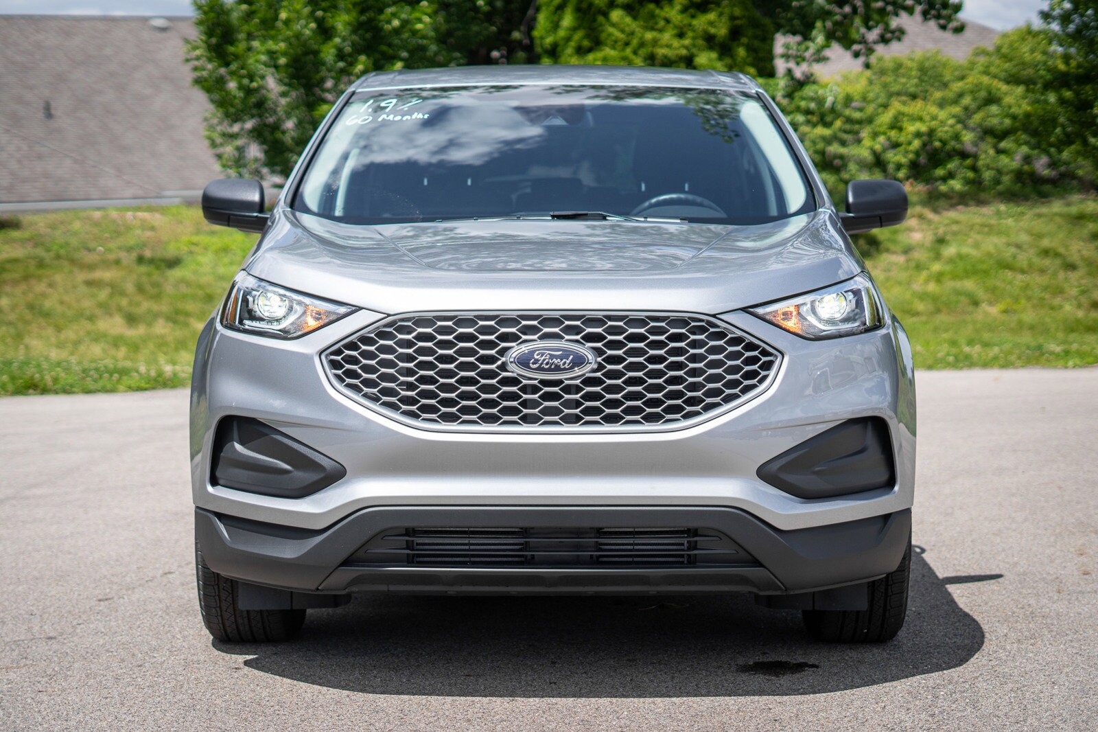 2024 Ford Edge SE photo 2