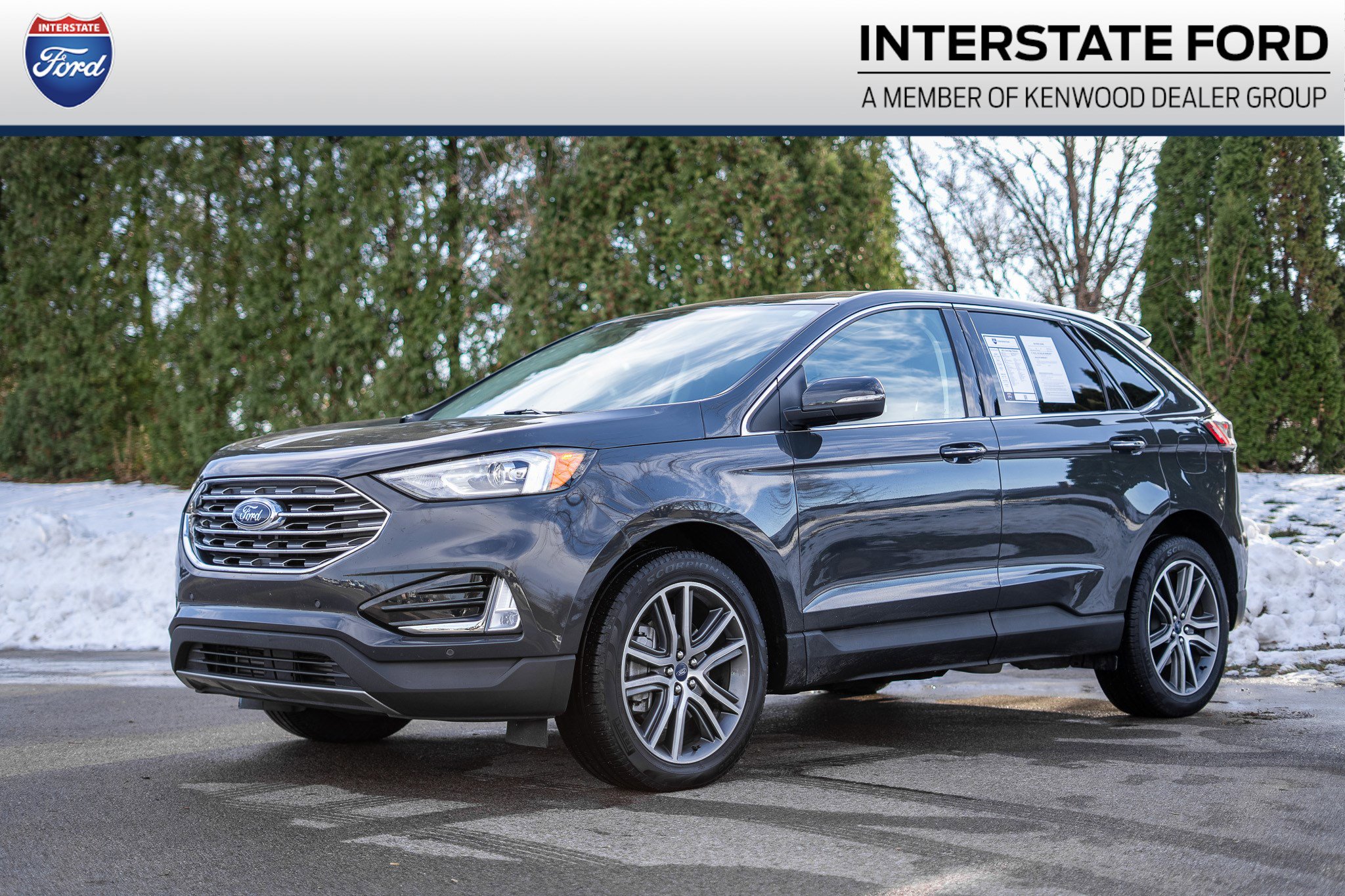 2021 Ford Edge Titanium's photo