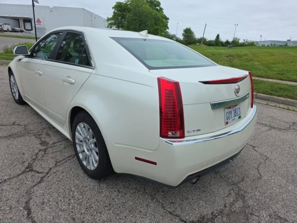 Used 2011 CADILLAC CTS Luxury Sedan