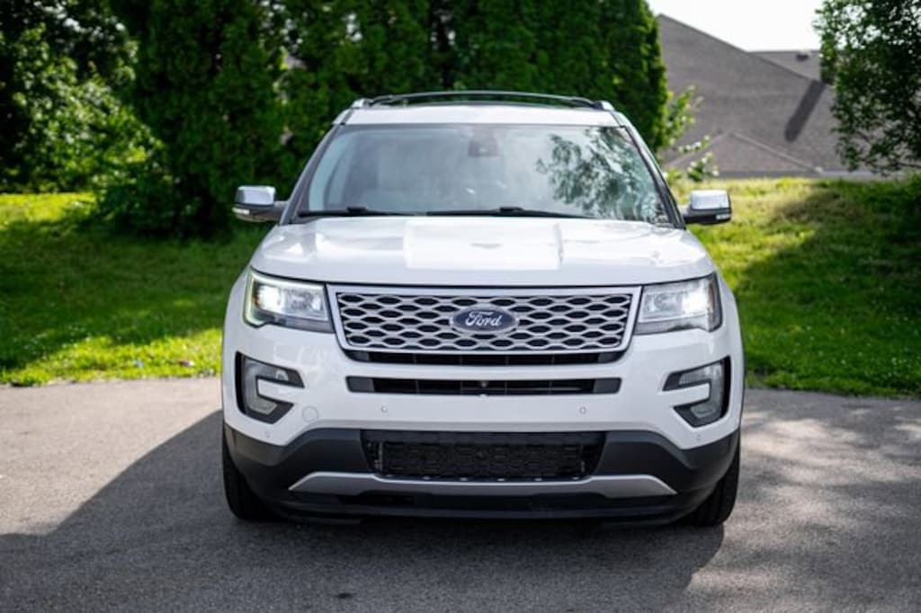 Used 2017 Ford Explorer Platinum SUV
