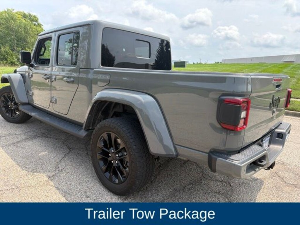 Used 2022 Jeep Gladiator Overland Truck Crew Cab