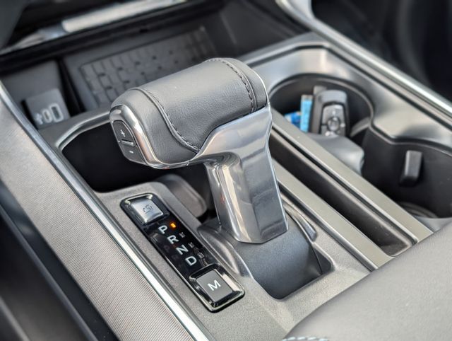 2025 Ford F-150 Platinum - Photo 15