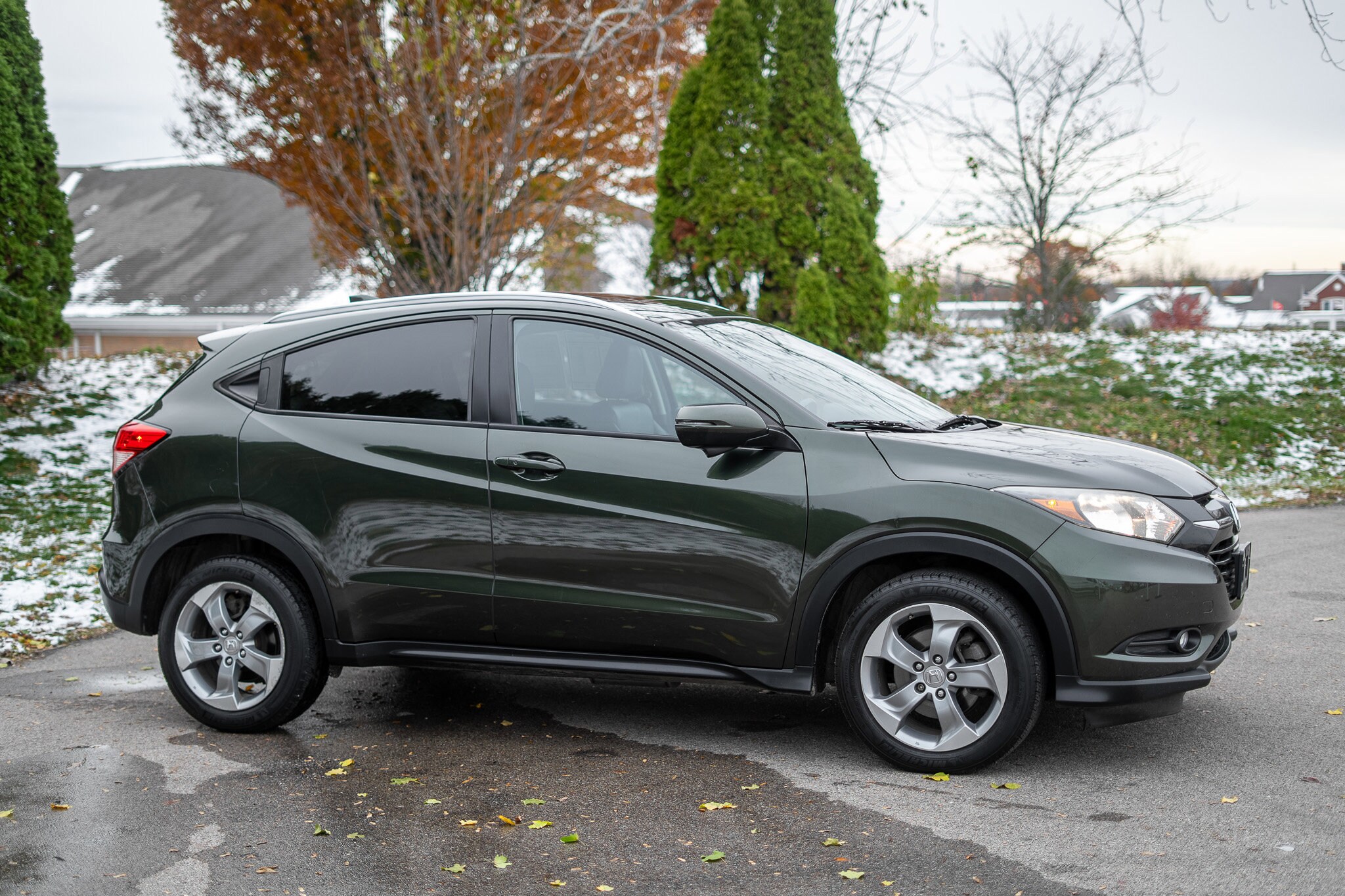 2017 Honda HR-V EX-L photo 3