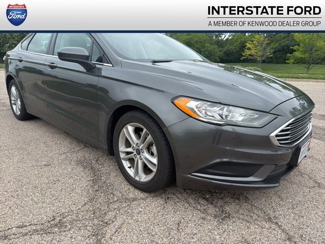 2018 Ford Fusion SE FWD's photo