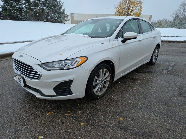 2019 Ford Fusion SE photo 2