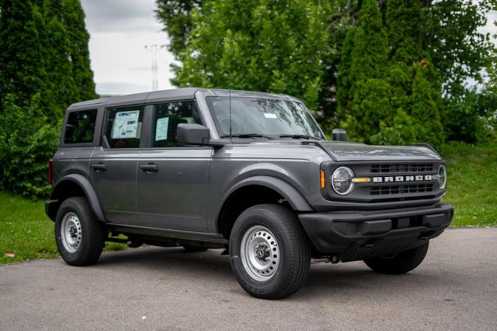 New 2026 Ford Bronco Base SUV