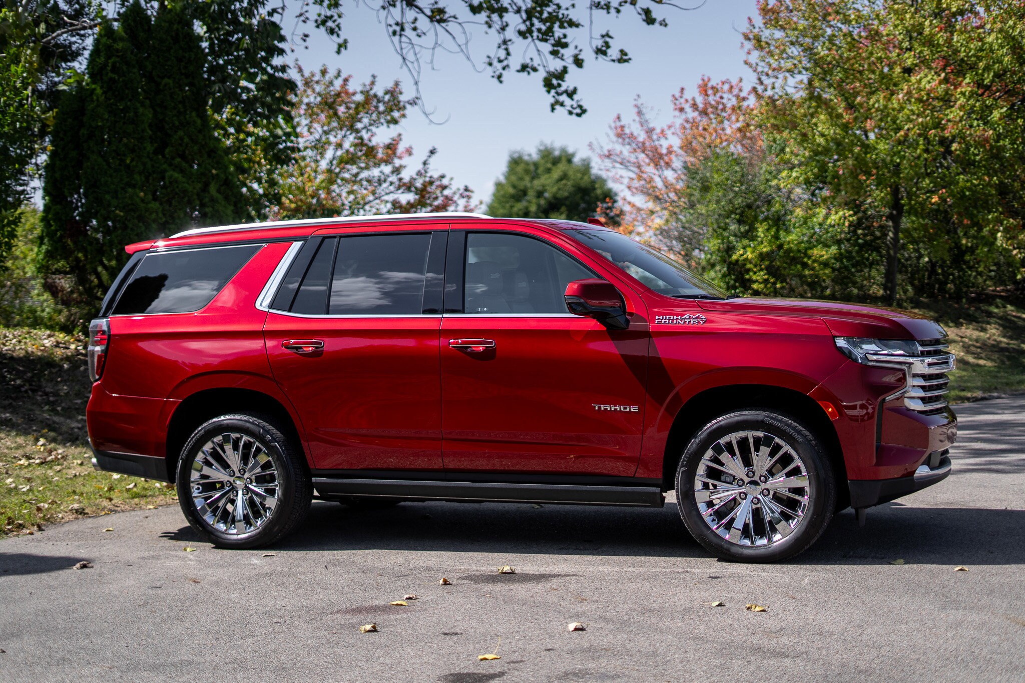 2021 Chevrolet Tahoe High Country photo 2