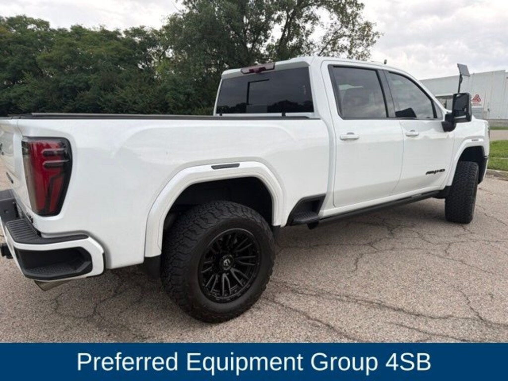 Used 2025 GMC Sierra 2500 HD AT4 Truck Crew Cab