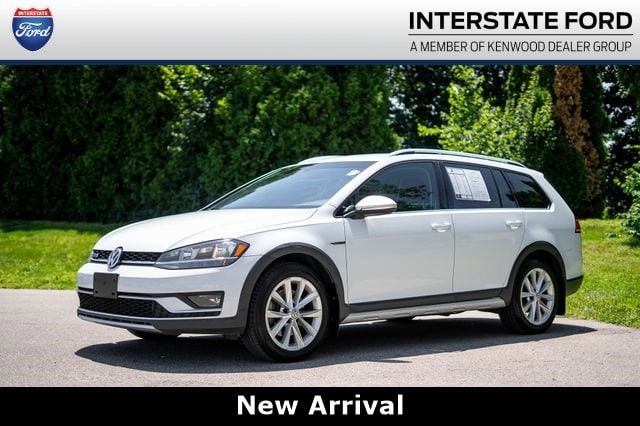 2018 Volkswagen Golf Alltrack TSI S 4Motion's photo