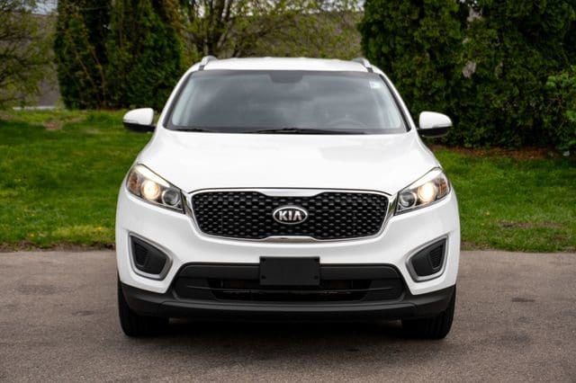 Used 2018 Kia Sorento LX with VIN 5XYPG4A38JG385524 for sale in Miamisburg, OH