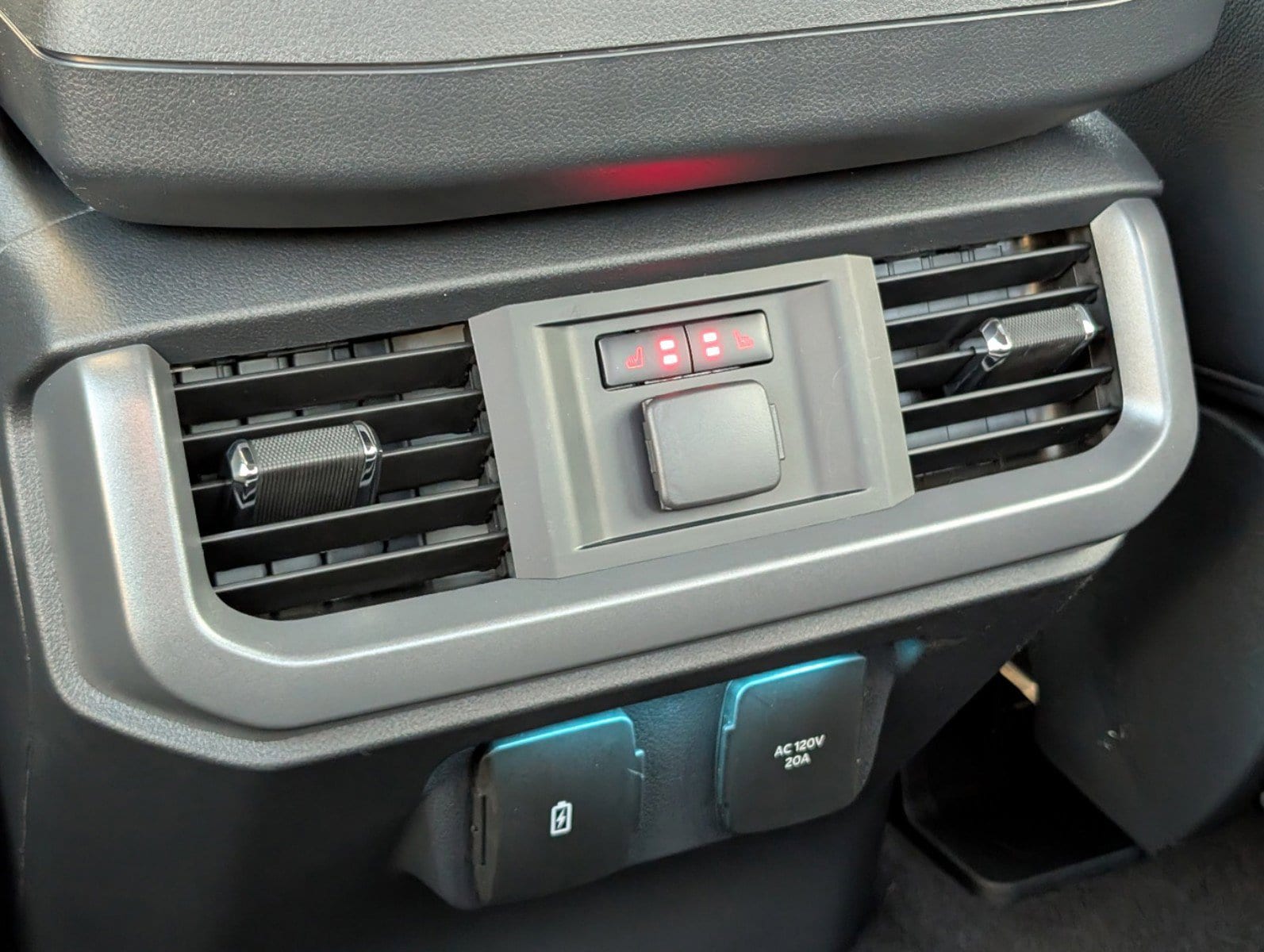 2025 Ford F-150 Lariat - Photo 40