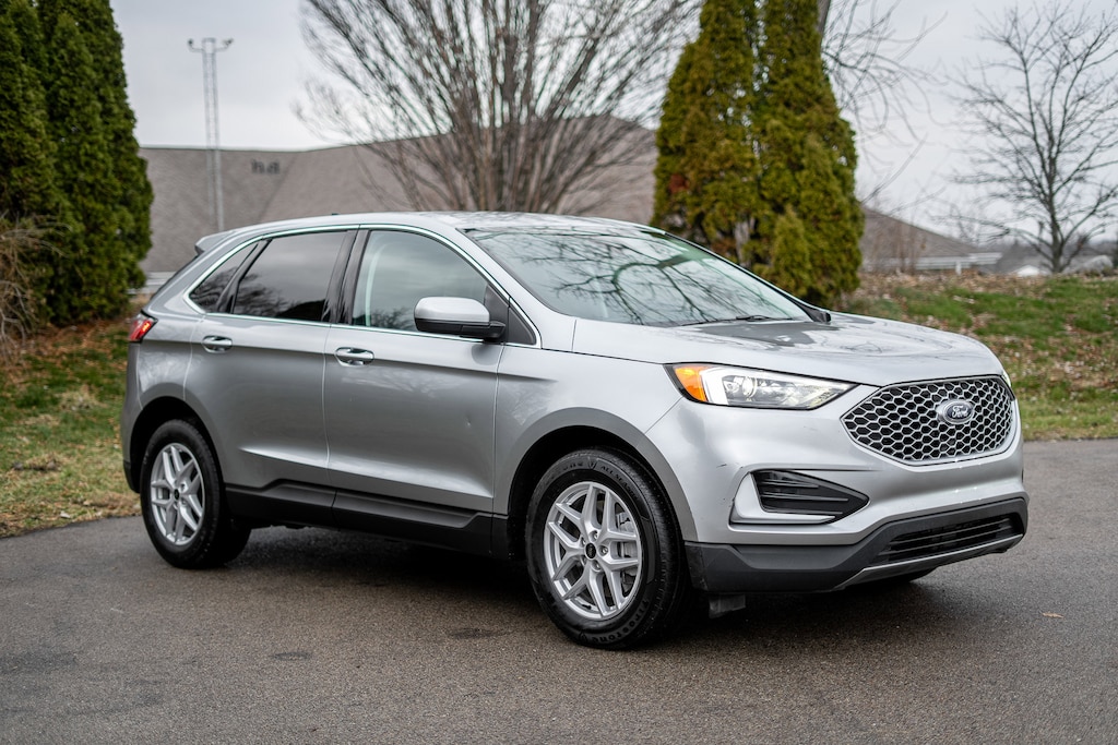 Used 2024 Ford Edge SUV