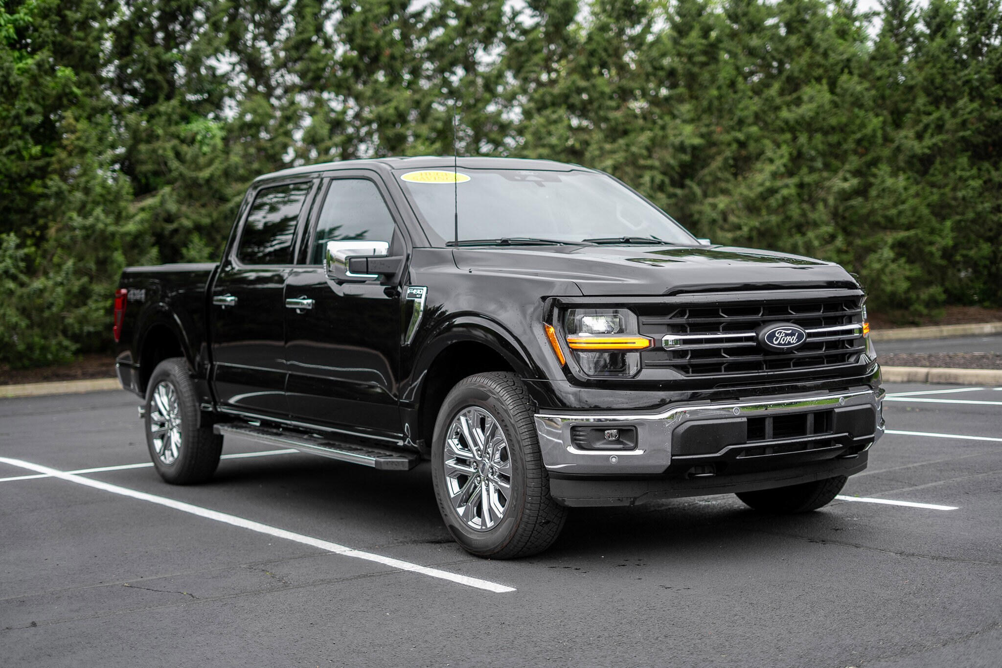 2024 Ford F-150 XLT photo 3