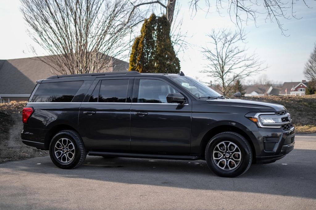 Used 2024 Ford Expedition Max XLT SUV