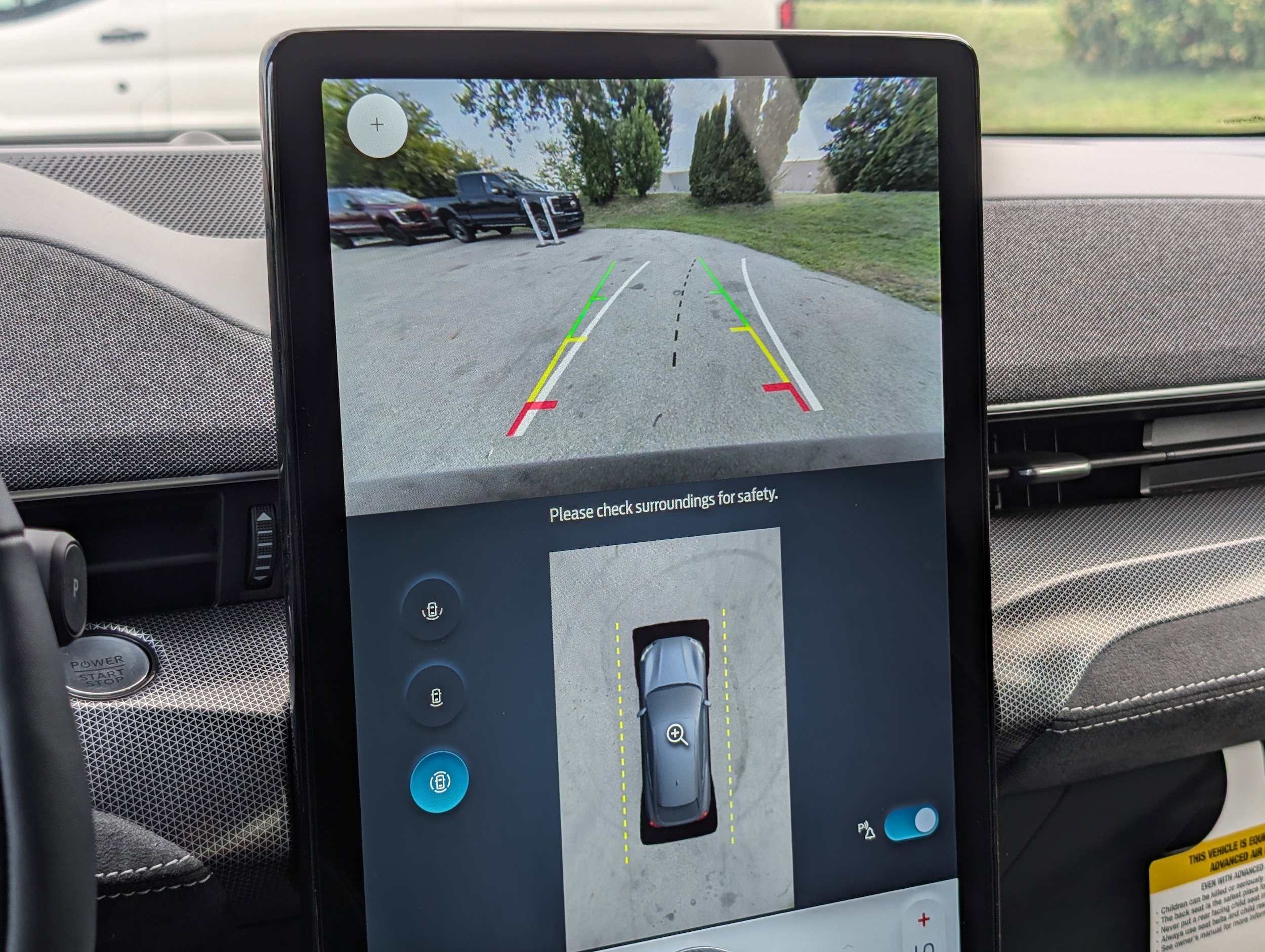 2025 Ford Mustang Mach-E GT - Photo 16