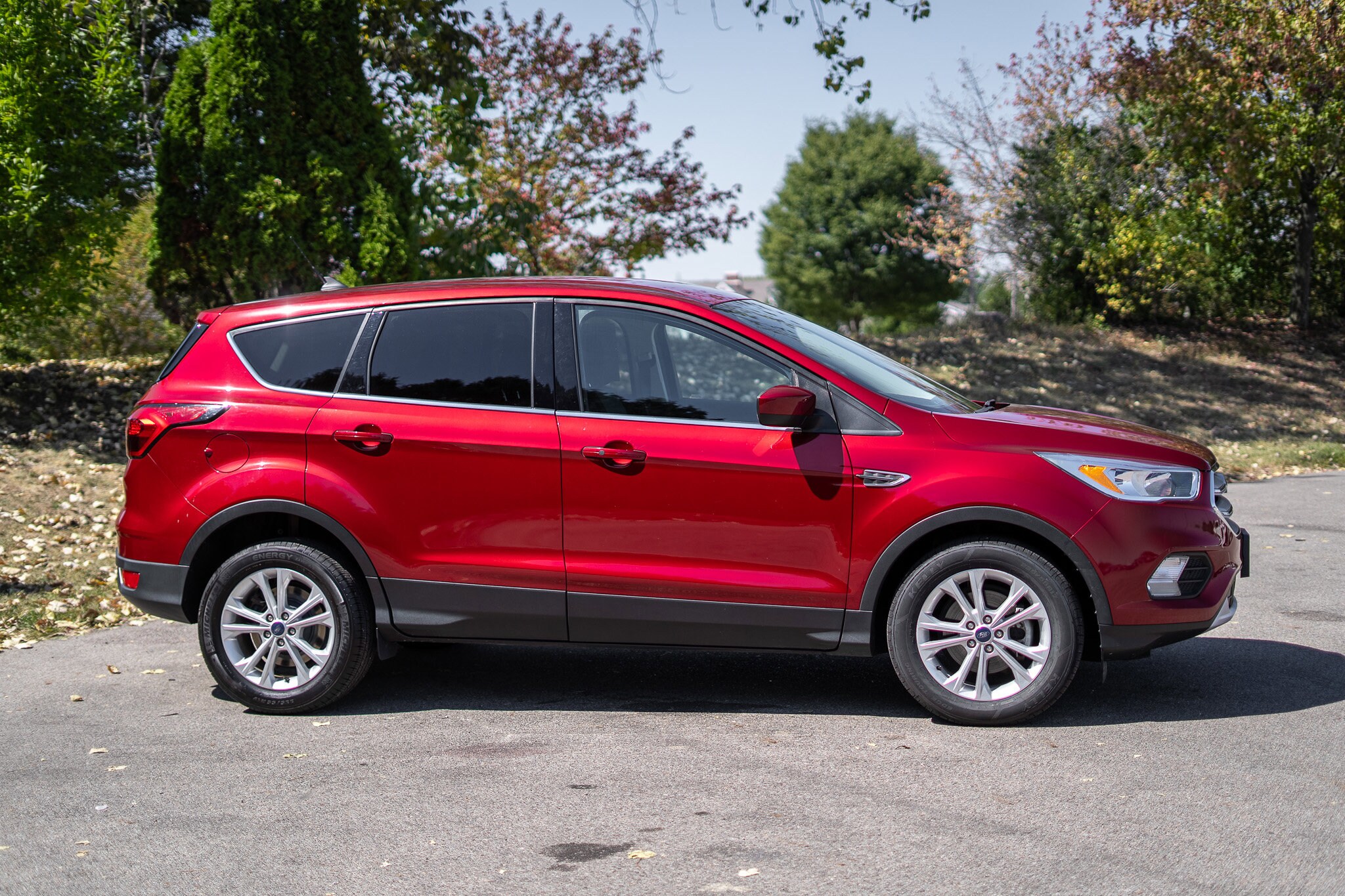 2019 Ford Escape SE photo 3