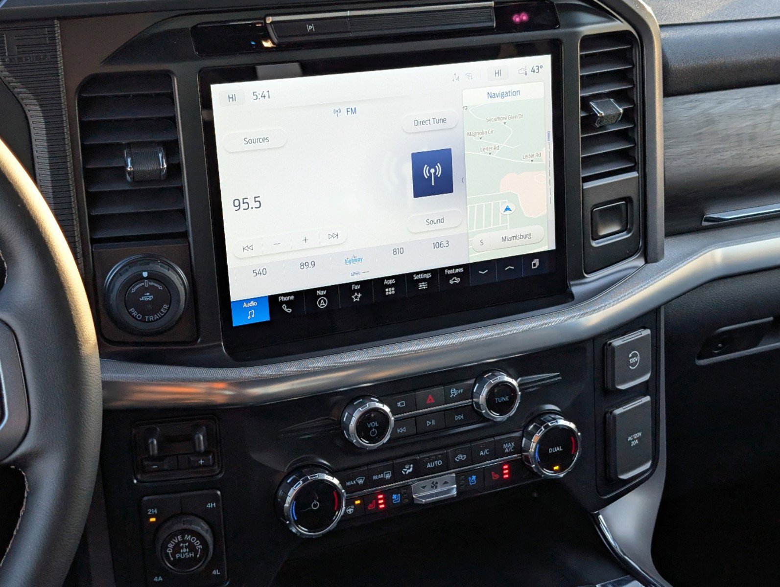 2025 Ford F-150 Lariat - Photo 17